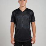 REMERA NBA BORDADO C/ APLIQUE NEGRO